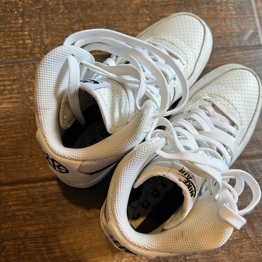 High top AF1 - Picture 7 of 9